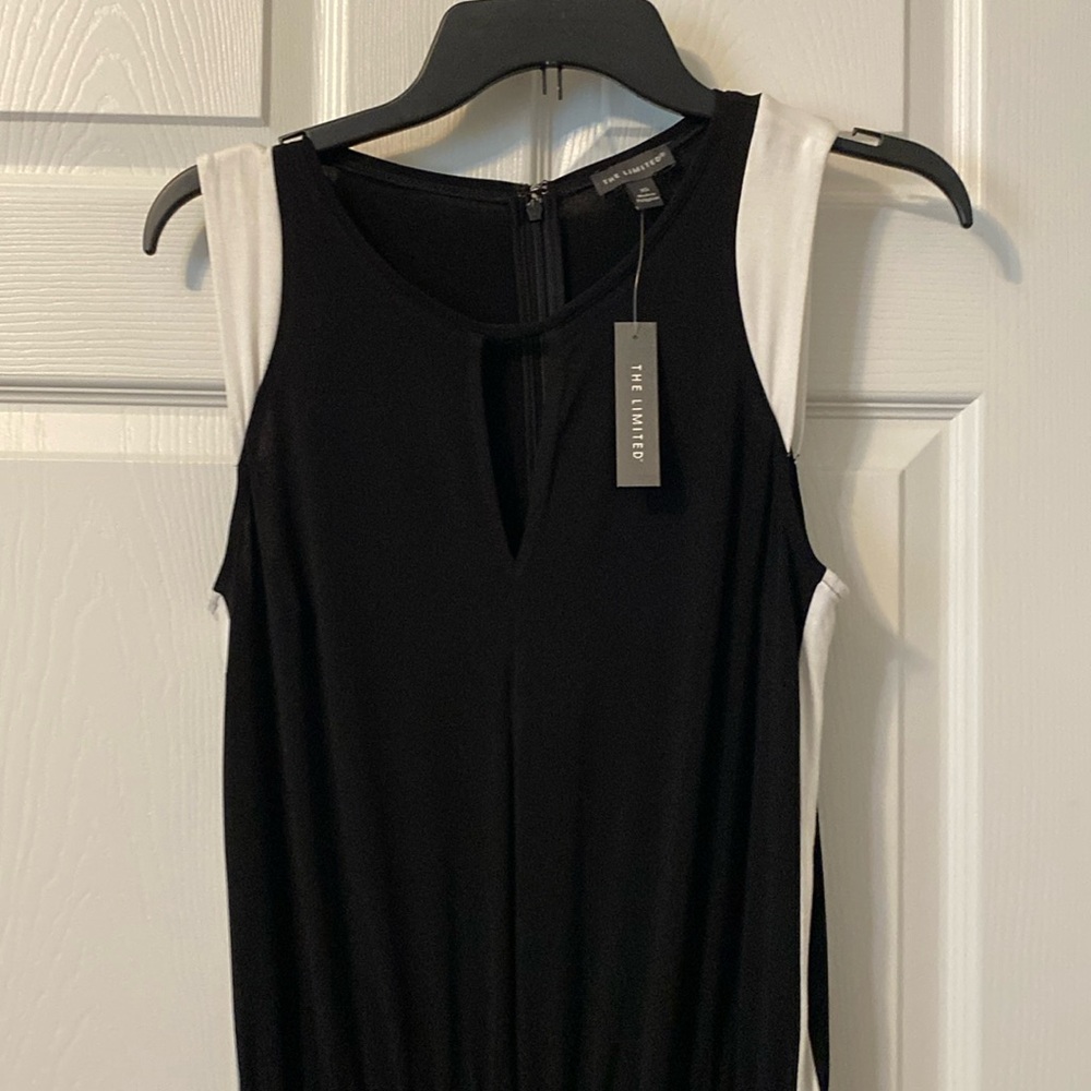 Black Long jumpsuit with pockets.